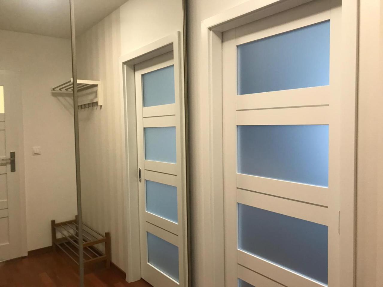 4 All Apart Hotel スバジェンツ エクステリア 写真